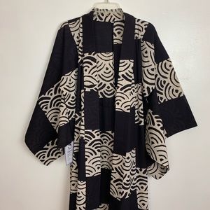 Elegant Black and Cream Women's Kimono Jacket